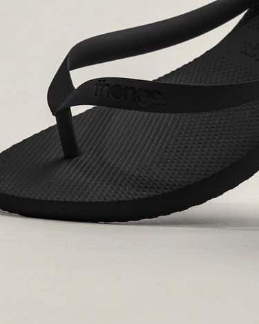 Thongs-Australia-Womens-Classic-Black-Natural-Rubber-Australian-Made-Flip-Flops-Sandals-Beach-Essentials